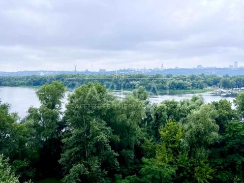 квартира за адресою Раїси Окіпної вул., 18