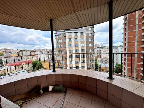 комерційна за адресою Жилянська вул., 30-А