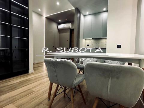 квартира по адресу 93-ї Холодноярської Бригади ул., 4а
