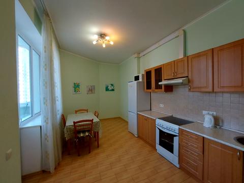 квартира по адресу Вячеслава Черновола ул., 2