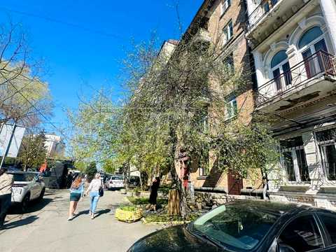 коммерческая по адресу Владимирская ул., 65