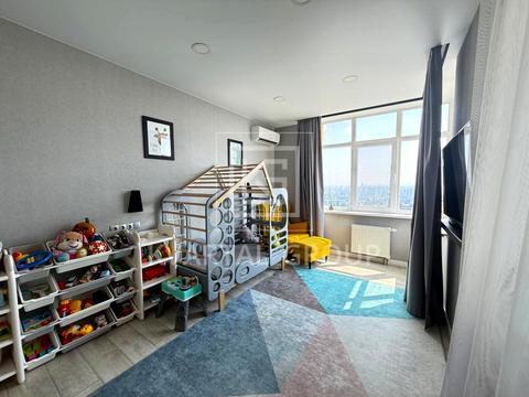 квартира за адресою Сім'ї Кульженків вул. (Петра Дегтяренка), 31-Б