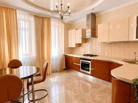 квартира за адресою Святослава Караванського вул. (Жуковського), 10