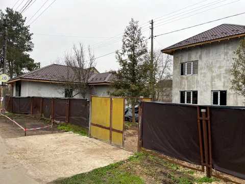 будинок за адресою 96-та Садова вул.