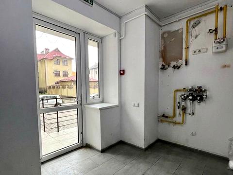 комерційна за адресою Уляни Кравченко вул., (8)