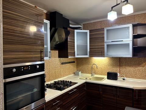 квартира за адресою Амвросія Бучми бульв., 8