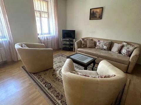 квартира за адресою Костянтинівська вул., 37