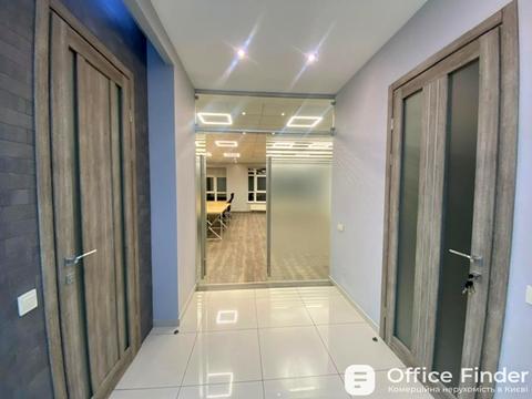 комерційна за адресою Кловський узвіз, 7a