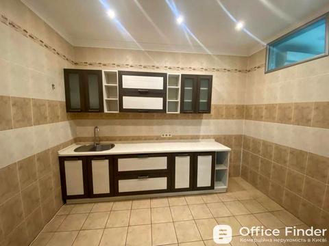 комерційна за адресою Кловський узвіз, 7a