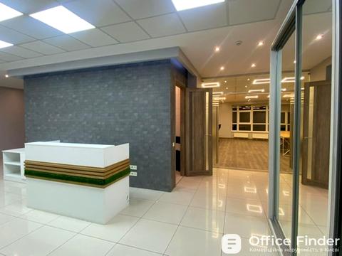 комерційна за адресою Кловський узвіз, 7a
