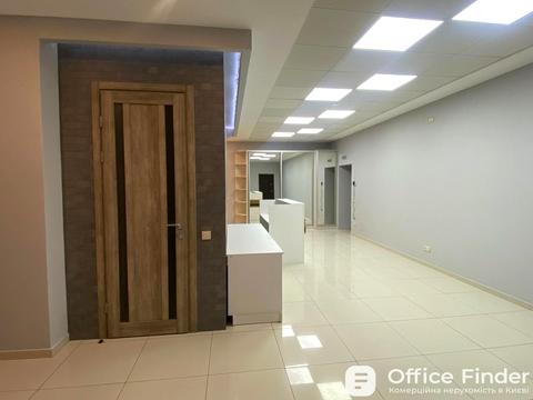 комерційна за адресою Кловський узвіз, 7a