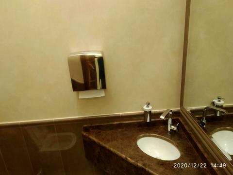 комерційна за адресою Болсуновська вул. (Сергія Струтинського), 2
