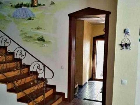 будинок за адресою центральна