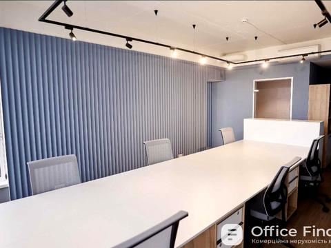 комерційна за адресою Кловський узвіз, 7a