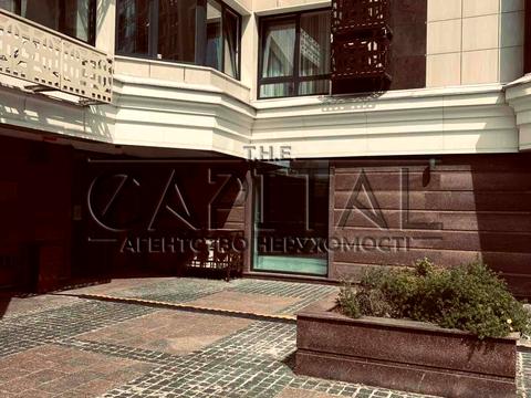комерційна за адресою Київ, Золотоустівська вул., 25