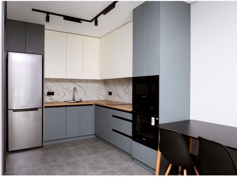 квартира за адресою Залізнична вул., 7Б