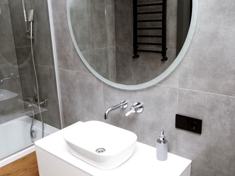 квартира за адресою Залізнична вул., 7Б