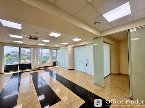 комерційна за адресою Кловський узвіз, 7a