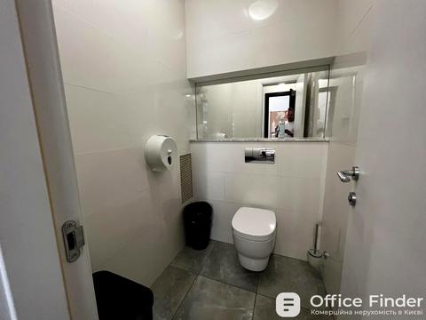 комерційна за адресою Кловський узвіз, 7a