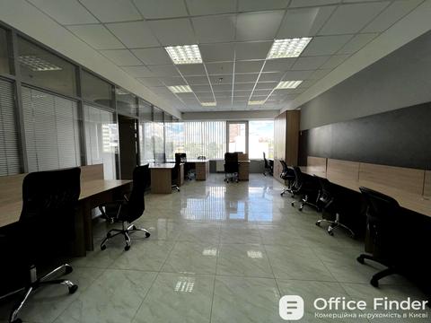 комерційна за адресою Кловський узвіз, 7a