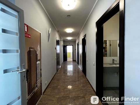 комерційна за адресою Кловський узвіз, 7a