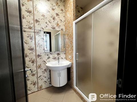 комерційна за адресою Кловський узвіз, 7a