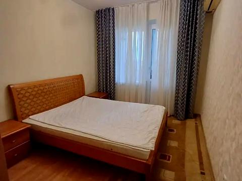 квартира за адресою Євпаторійська вул., 104
