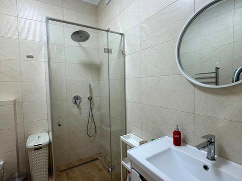 квартира за адресою Зоопаркова вул., 8в