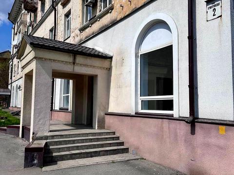 комерційна за адресою Криворізька вул., 2