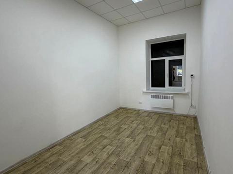 комерційна за адресою Криворізька вул., 2