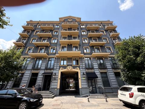 квартира за адресою В'ячеслава Чорновола вул., 14