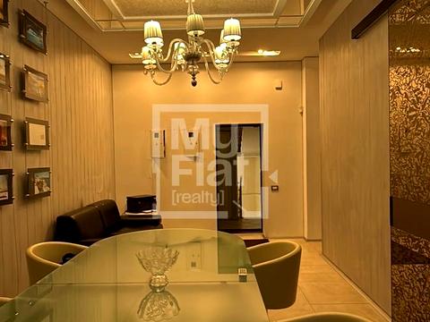 комерційна за адресою Саксаганського вул., 42