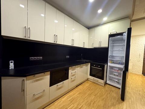 квартира за адресою Регенераторна вул., 4к2