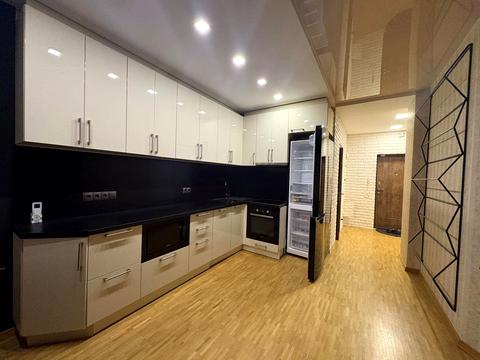 квартира за адресою Регенераторна вул., 4к2
