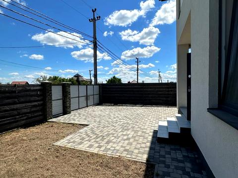 будинок за адресою смт. Гостомель, Українська вул., 1
