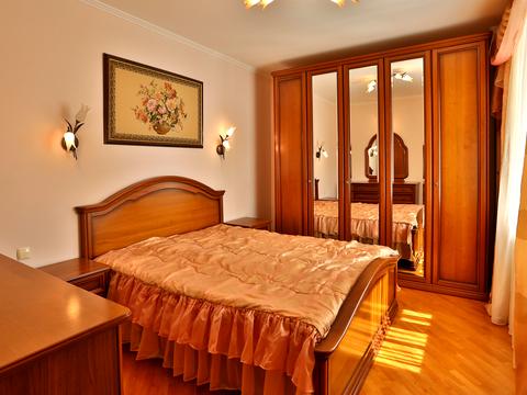 квартира за адресою Миколи Амосова вул., 2