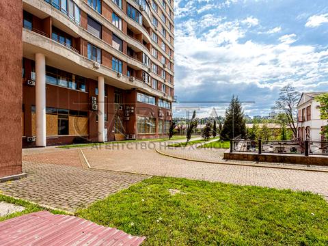 комерційна за адресою Жилянська вул., 59