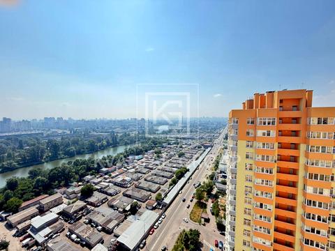 квартира за адресою Сім'ї Кульженків вул. (Петра Дегтяренка), 31-А