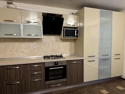 квартира за адресою с. Святопетрівське, Лесі Українки бульв., 8