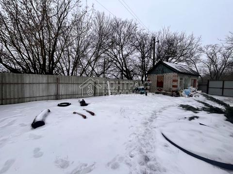 дом по адресу пгт. Безлюдовка, Романа Левіцького ул.