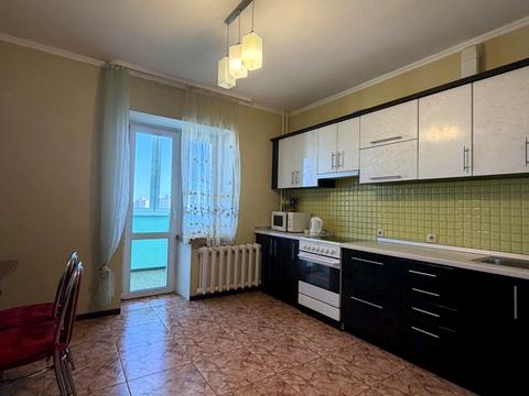 квартира за адресою Ревуцького вул., 5