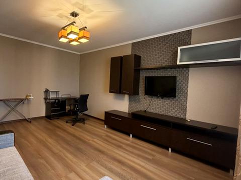 квартира за адресою Ревуцького вул., 5