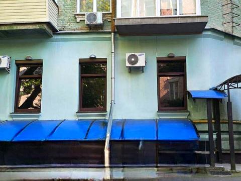комерційна за адресою Січових Стрільців вул. (Артема), 10