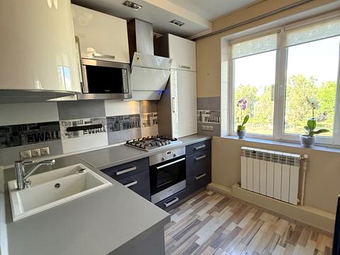 квартира за адресою Наддніпрянський просп. (50 років СРСР), 10