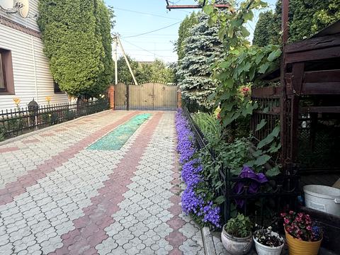 будинок за адресою Центральна