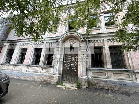 комерційна за адресою Студентська вул., 5-7