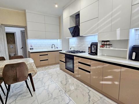 квартира за адресою Перемоги просп. (30-річчя Перемоги), 25/8