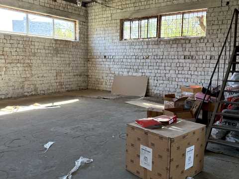 комерційна за адресою Азербайджанська вул. (Бакинських Комісарів), 25