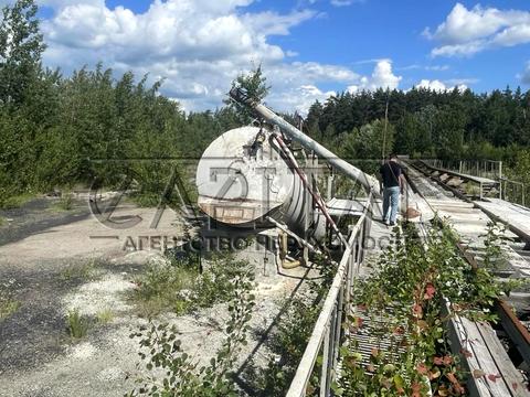коммерческая по адресу вул. Космонавтів, 1
