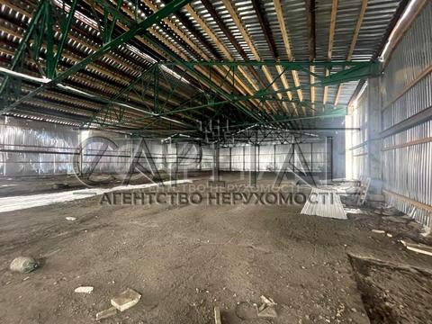 коммерческая по адресу вул. Космонавтів, 1
